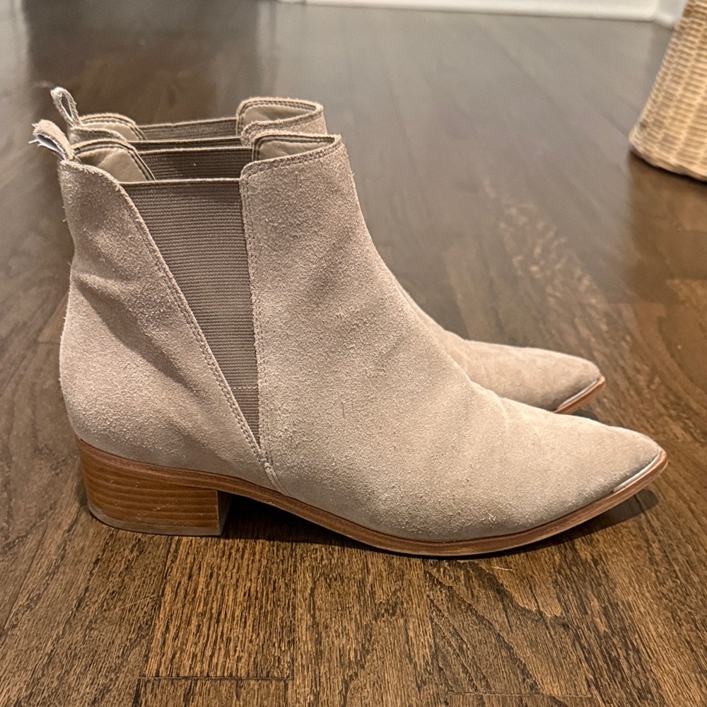 Women's Suede Ankle Boots - Tan